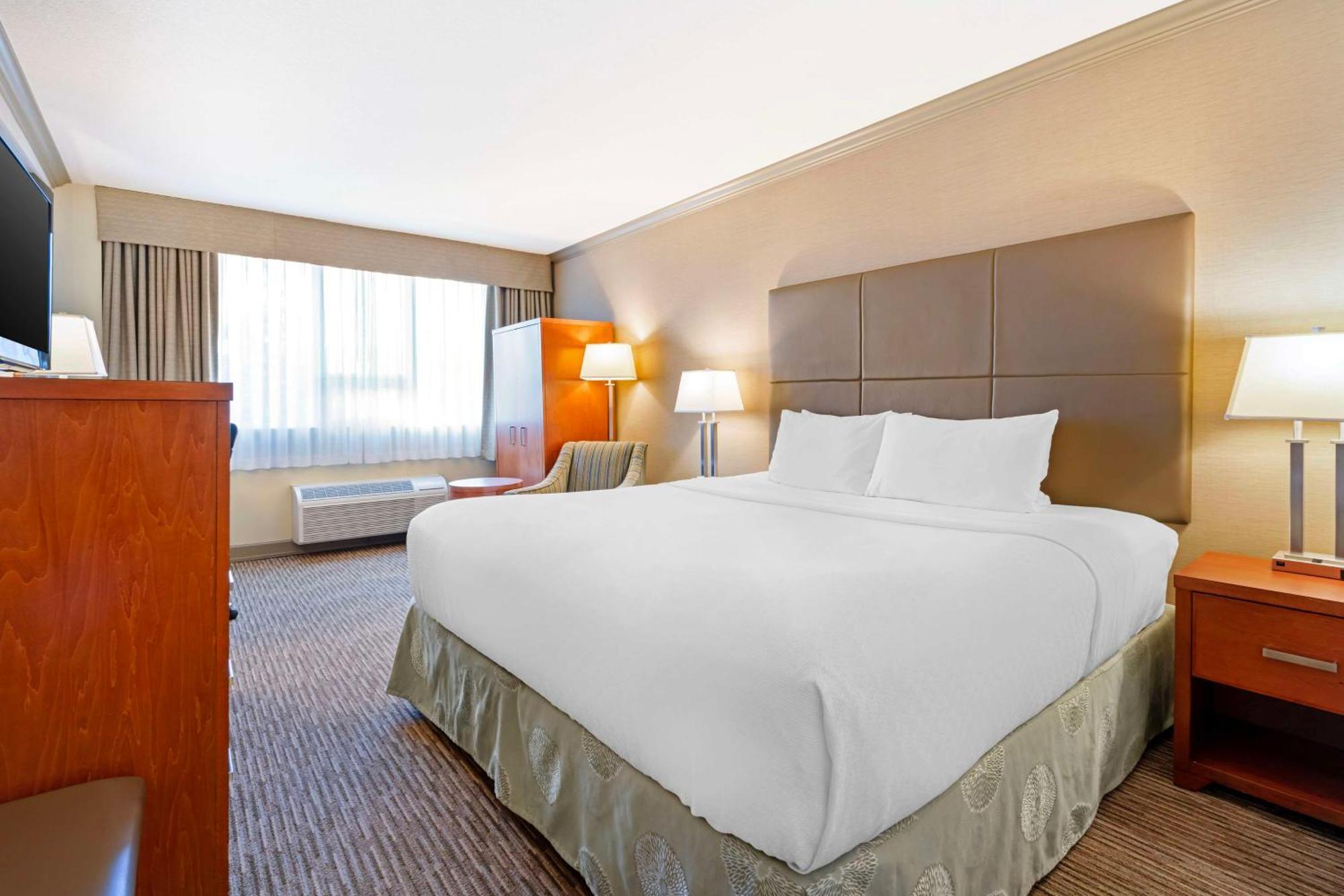 Best Western Plus Barclay Hotel Port Alberni Exterior photo