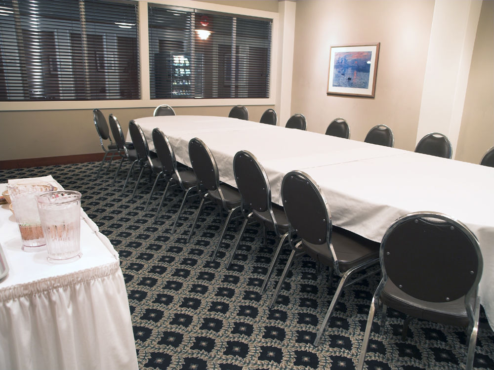 Best Western Plus Barclay Hotel Port Alberni Restaurant photo